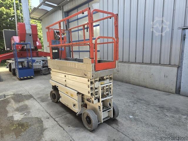 Scissor lift JLG 2630ES