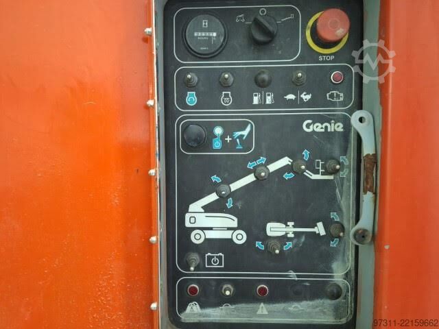 Telescopic boom lift Genie S-85
