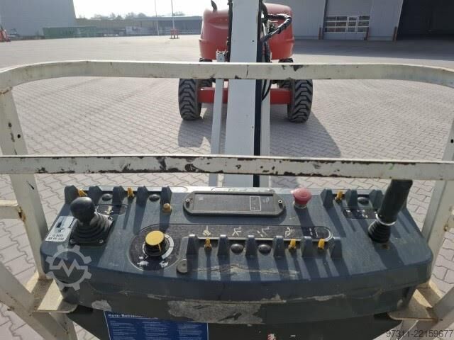 Telescopic boom lift JLG 460SJ