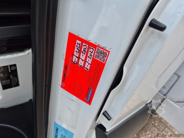 Refrigerated/freezer transport (closed box) Mercedes-Benz Sprinter 316 CDI Kuhlkoffer Thermoking V300MAX ...