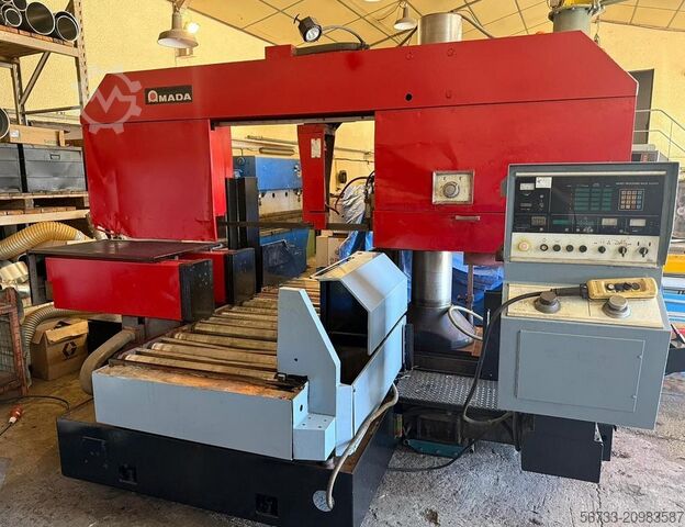 Halbautomatische Bügelsäge AMADA HFA 700 NC