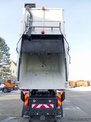 Garbage truck Fuso Canter 7C15 AMT 4x2 / Nanos 7