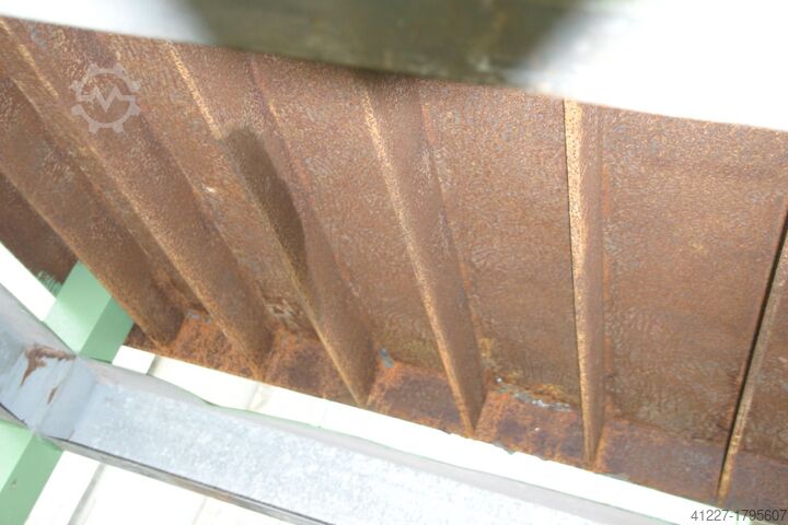 Aufspannplatte Stahl Abmessungen 1750/1400/H840 mm