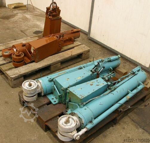 Stützzylinder mit Handpumpe mit Stützrollen 130/100/700