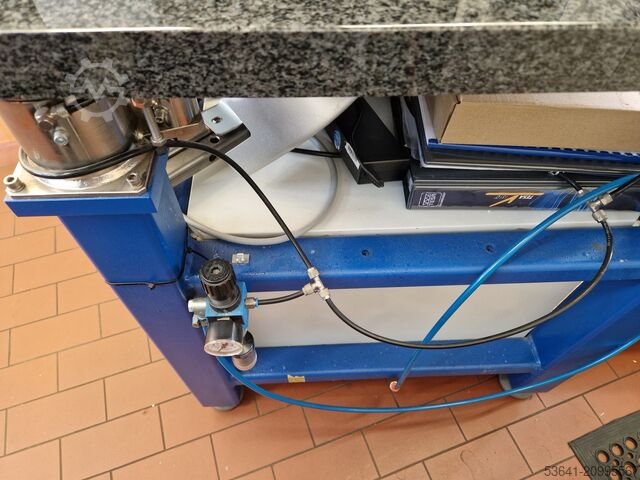 Maschinenuntertisch mit Niveauausgleich  