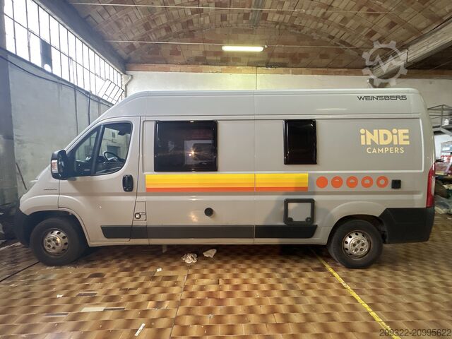 Caravan/camper Fiat Weinsberg Carabus 600 K | 4 posti letto | Completamente attrezzato