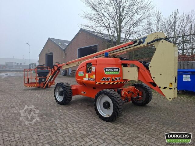 Articulated boom lift JLG 600AJ