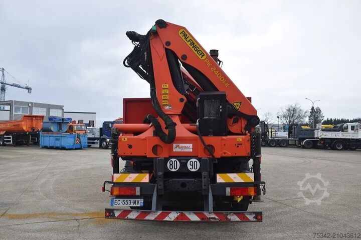 Kranwagen Iveco Trakker 360