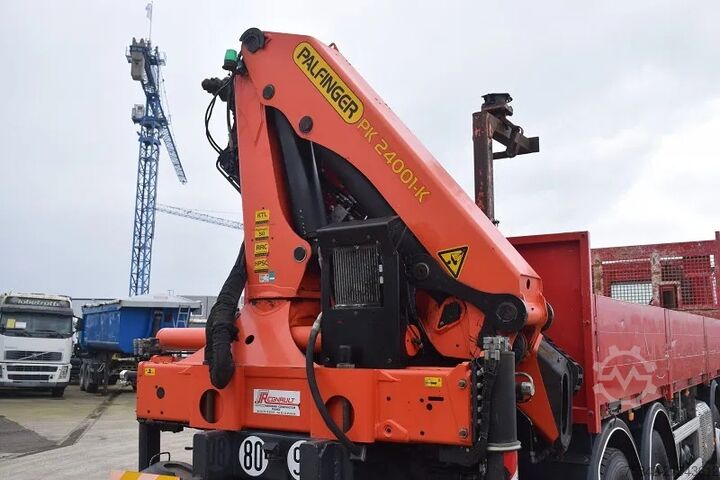 Kranwagen Iveco Trakker 360