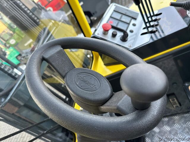 Vierwegestapler Combilift CB3000/LPG /2015 year/ Perfect condition