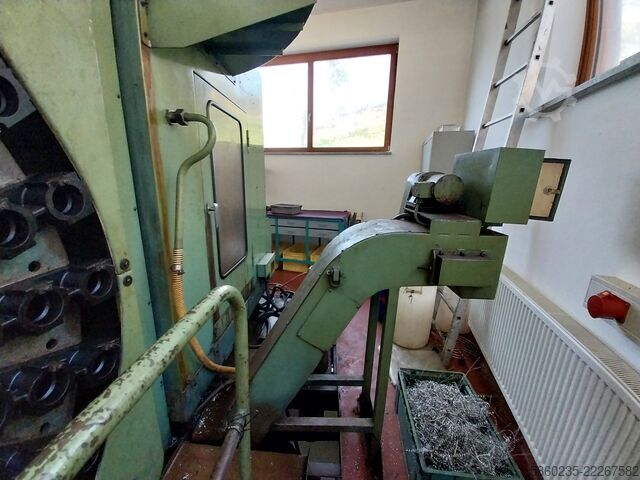 Horizontal-Bearbeitungszentrum Makino MC 65
