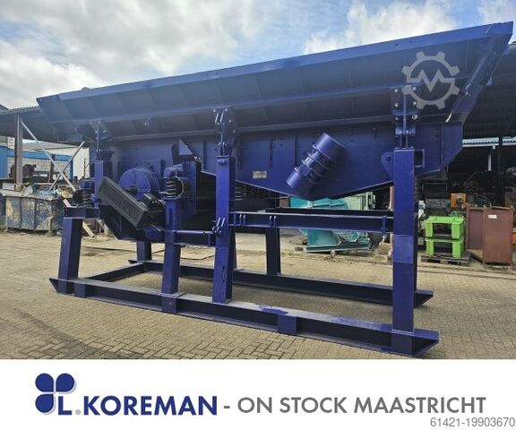 SBM Bunker mit Vibrationsrinne und Grizzly-Siebanlage