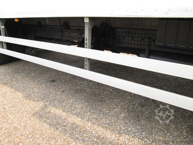 Refrigerated truck MERCEDES-BENZ Antos1827*Maxi-XXL Carrier Tiefkühler*LBW*Euro6*