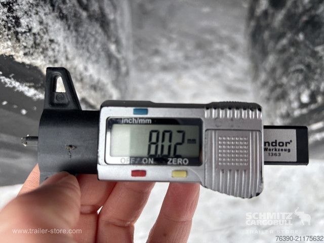 Auflieger mit Pritsche & Plane Schmitz Cargobull Semitrailer Curtainsider Standard