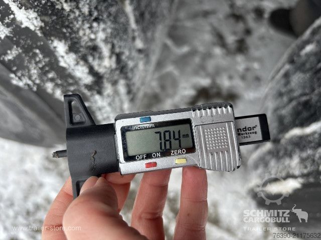 Auflieger mit Pritsche & Plane Schmitz Cargobull Semitrailer Curtainsider Standard