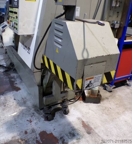 CNC-Drehmaschine mit Stangenlader VICTOR VTurn-20