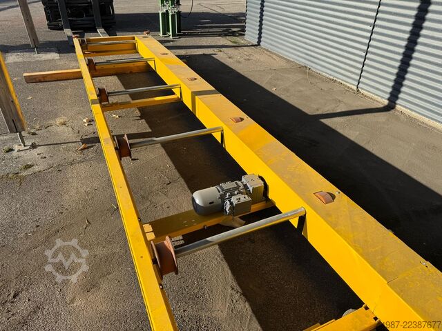 Skid conveyor technology turntable Eisenmann 