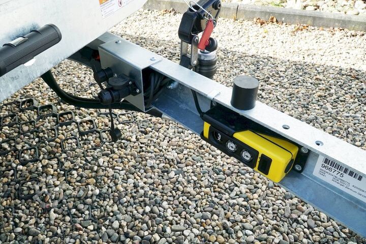 Kipper Humbaur HUK 303117 I E-PUMPE 314X175X30CM 3000KG