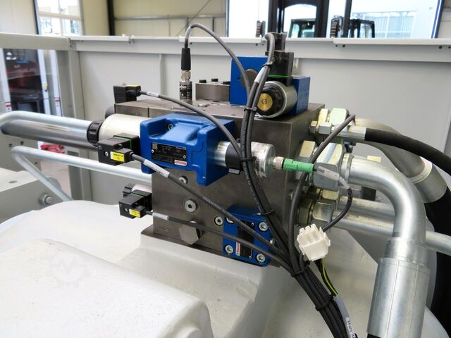 Spritzgießmaschine WITTMANN Battenfeld SmartPower 210/1330 Unilog B8