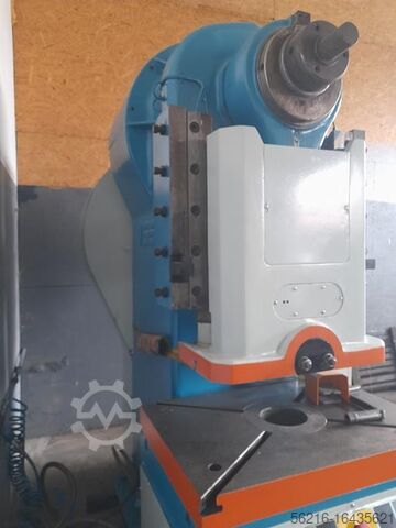 Eccentric press ZTS Kosice LE-160C