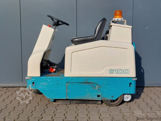 Sweeper Tennant 6100