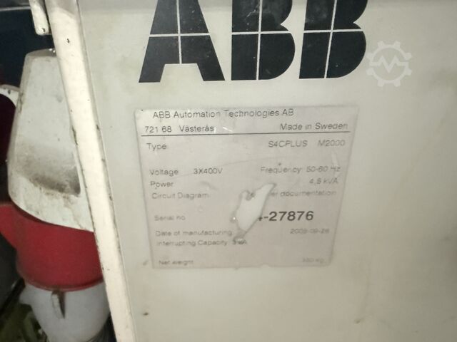 Roboterzelle ABB S4C + M 2000