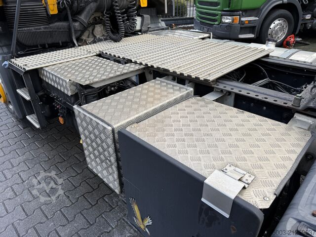 Standard tractor unit MAN TGS 18.420 4X4H BLS