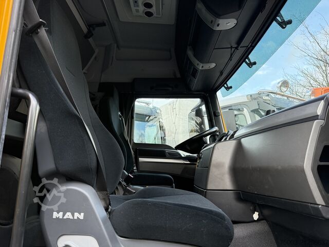 Standard tractor unit MAN TGS 18.420 4X4H BLS