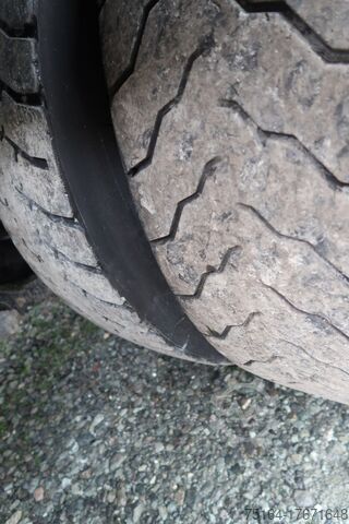 Abrollkipper LKW Mercedes-Benz 3245 8x4 Unfall