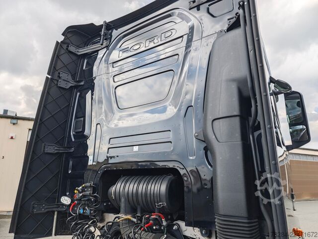 Standard tractor unit FORD F-MAX LUX LED, Intarder, Standklima, RDKS, Voll