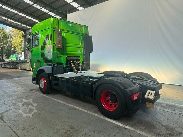 Standard-SZM DAF XF 106.440 SPACECAB /ADR /INTARDER