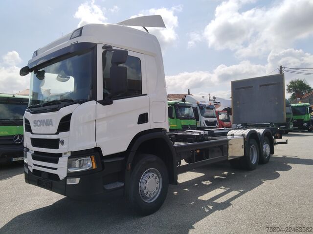 Truck chassis SCANIA P 500