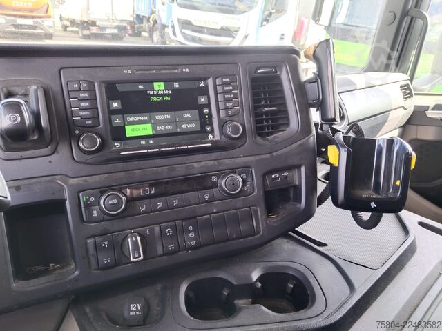 Truck chassis SCANIA P 500