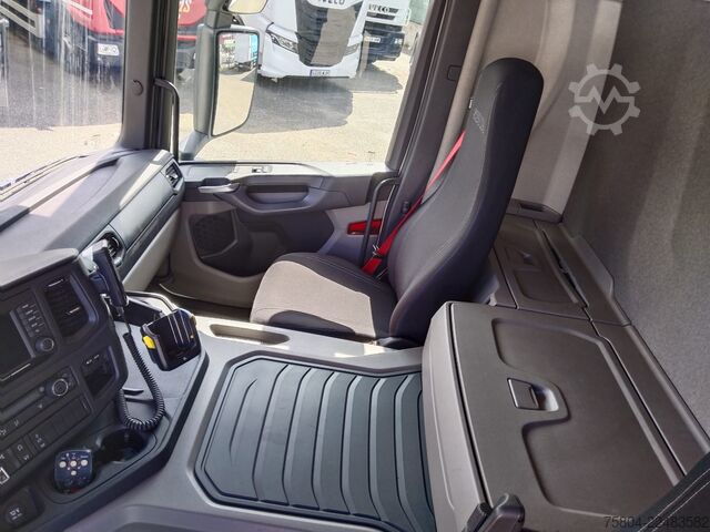 Truck chassis SCANIA P 500