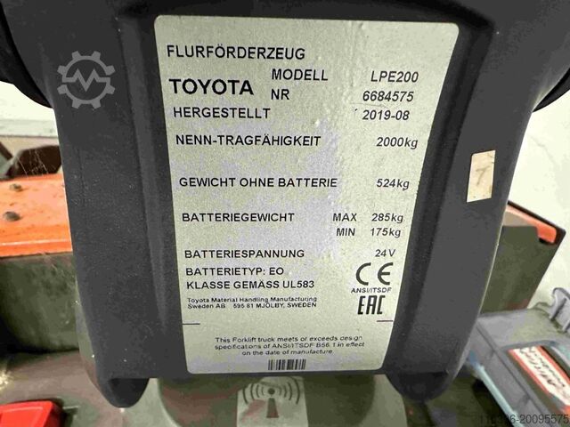 Electric Pallet Truck Toyota LPE 200