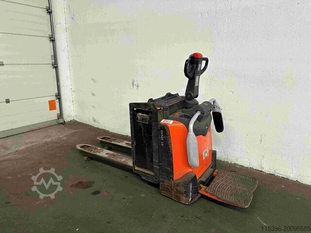 Electric Pallet Truck Toyota LPE 200