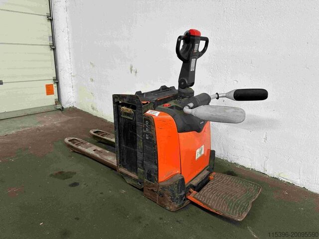 Electric Pallet Truck Toyota LPE 200