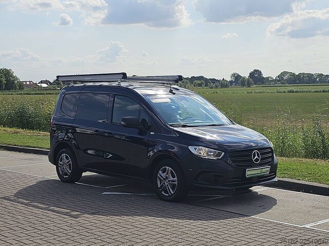 High-roof van MERCEDES-BENZ CITAN 113 BENZINE automaat ac