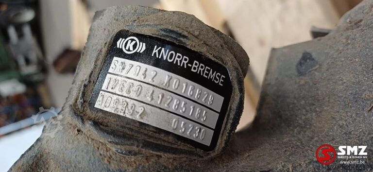 Steering part Iveco Occ wielnaaf + remklauw rechts meeloopas Iveco