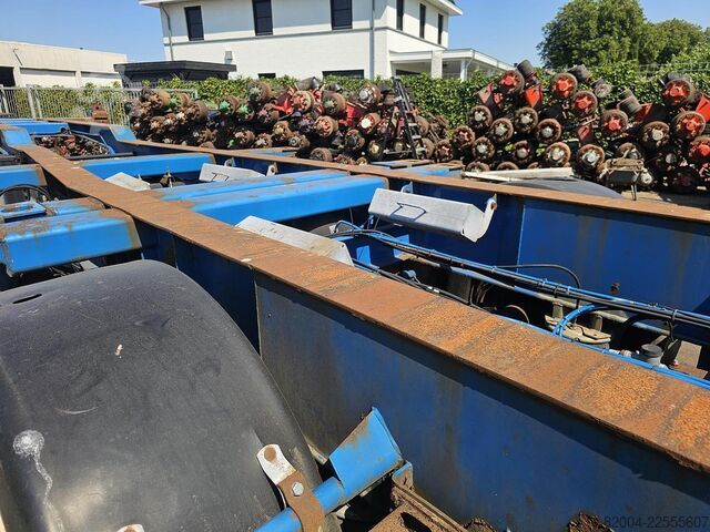 Container transport HRD NT CON.40 foot extendible chassis  2 x 20 foot ...
