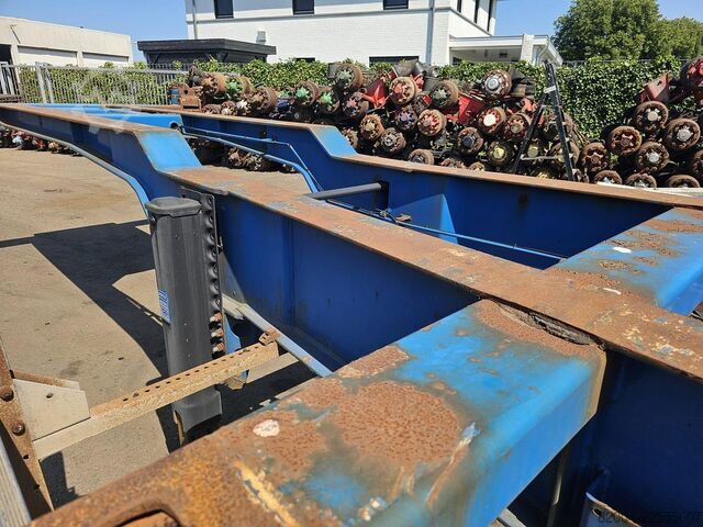Container transport HRD NT CON.40 foot extendible chassis  2 x 20 foot ...
