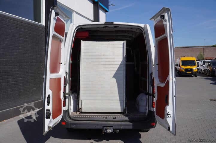 Delivery van Renault Master 2.3 dCi 135PK L2H2 EURO 6 - Airco - Navi...