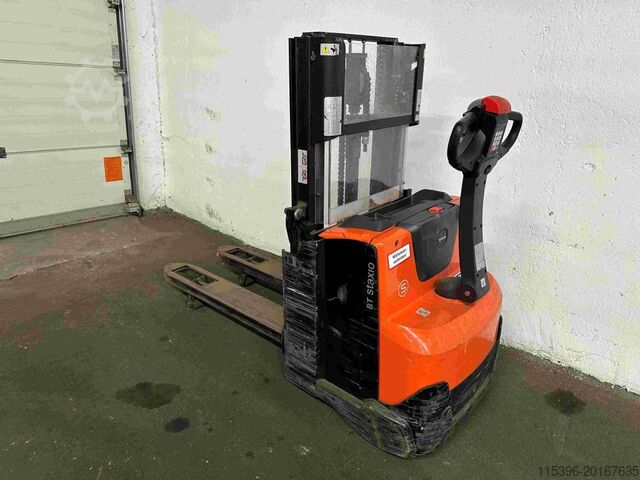 High Lift stacker Toyota SWE 200 D - mit INITIALHUB ! - nur 640 Stunden !!