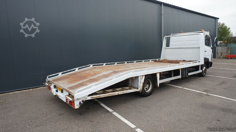 Car carrier van Mercedes-Benz 814 machine transporter truck