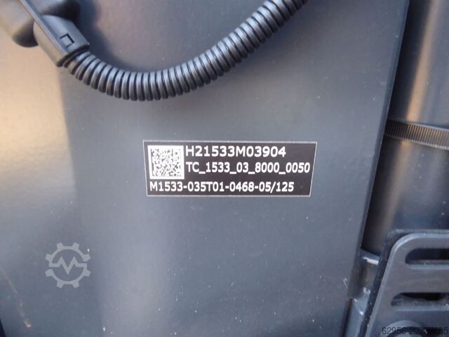 Electric 4-wheel forklift Linde E35L-01
