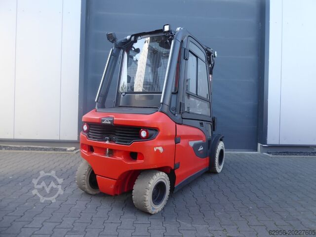 Electric 4-wheel forklift Linde E35L-01