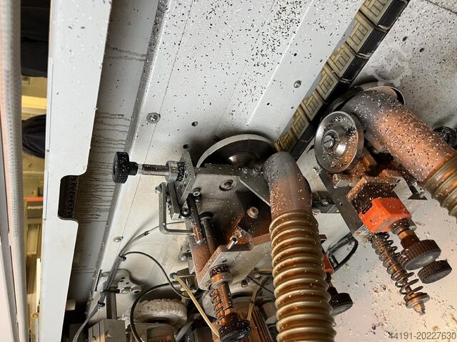 Edge banding with joint Holz-Her Streamer 1057 XL