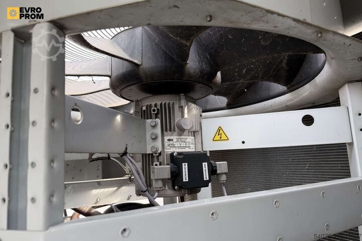 Chiller Used Industrial Chiller CARRIER - 156 kW | With warranty