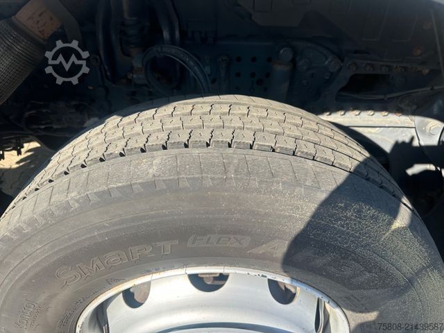 Flatbed truck with tarp MERCEDES-BENZ Antos 1830 4x2 Pritche Plane 7,20m LBW 2t. AHK