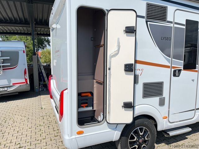 Semi-integrated camper BÜRSTNER Lyseo TD 594 Komfort Paket 10 Zoll, Markise